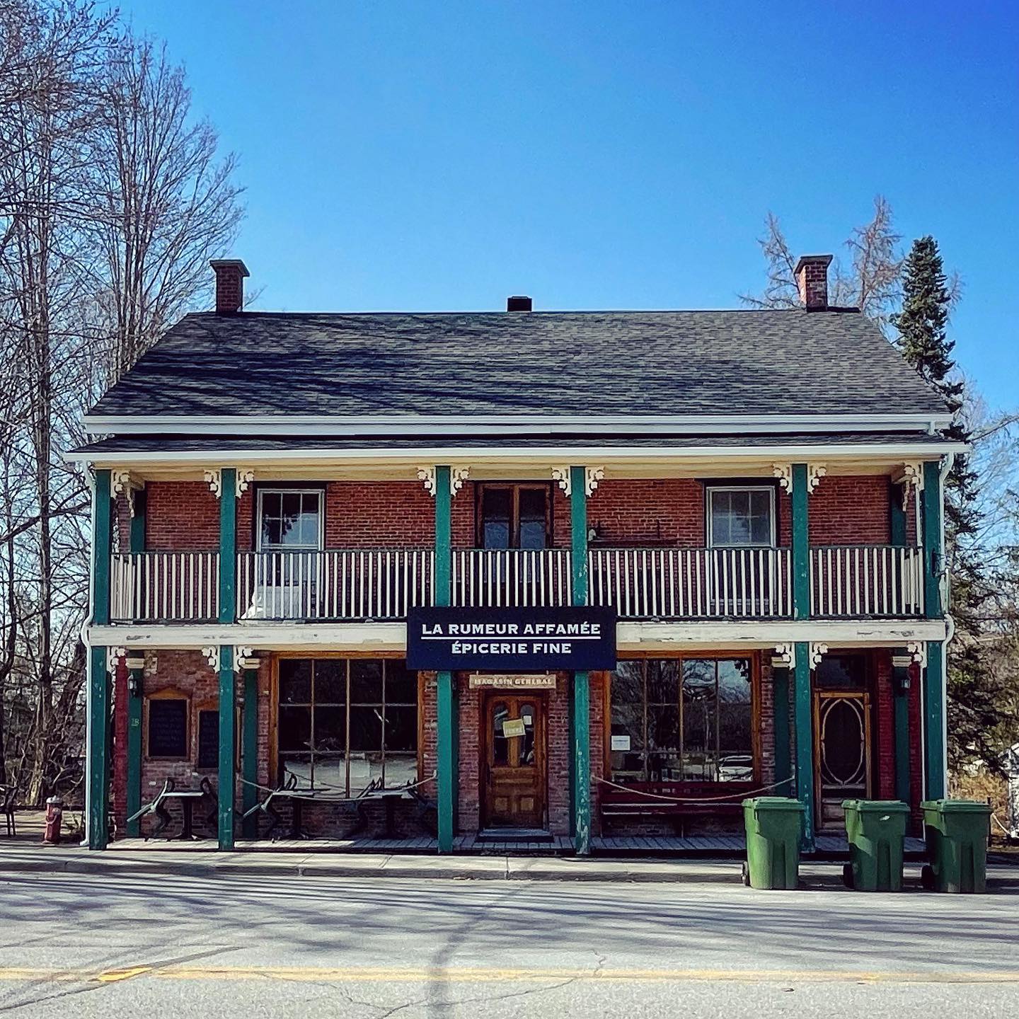 Nous sommes fermés.